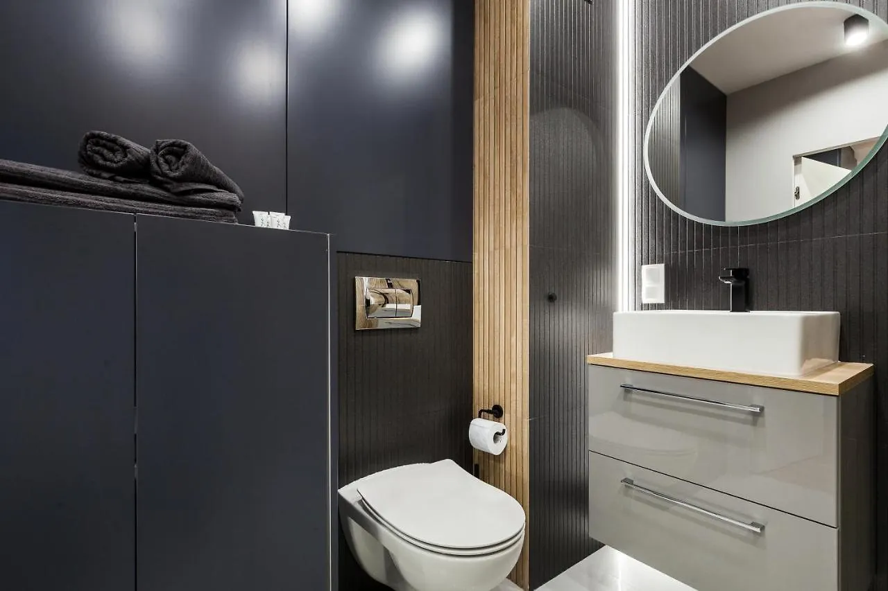アパート Uroczy Apartament W Sercu Starego Miasta グダニスク